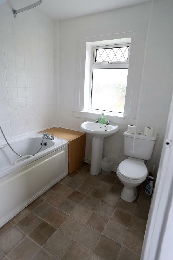 Ayrshire Cottage Kilmarnock Exterior photo